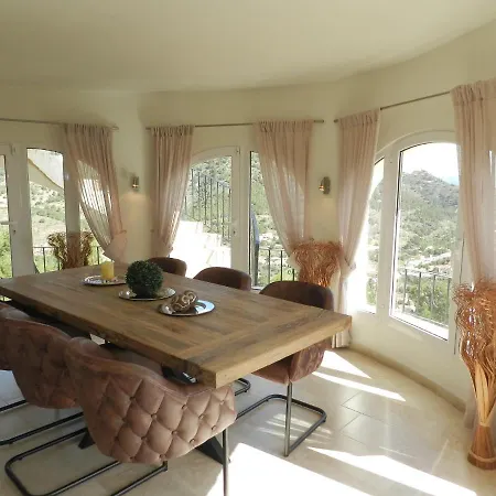 Casa Isabel 10 Personas Holiday home Calpe